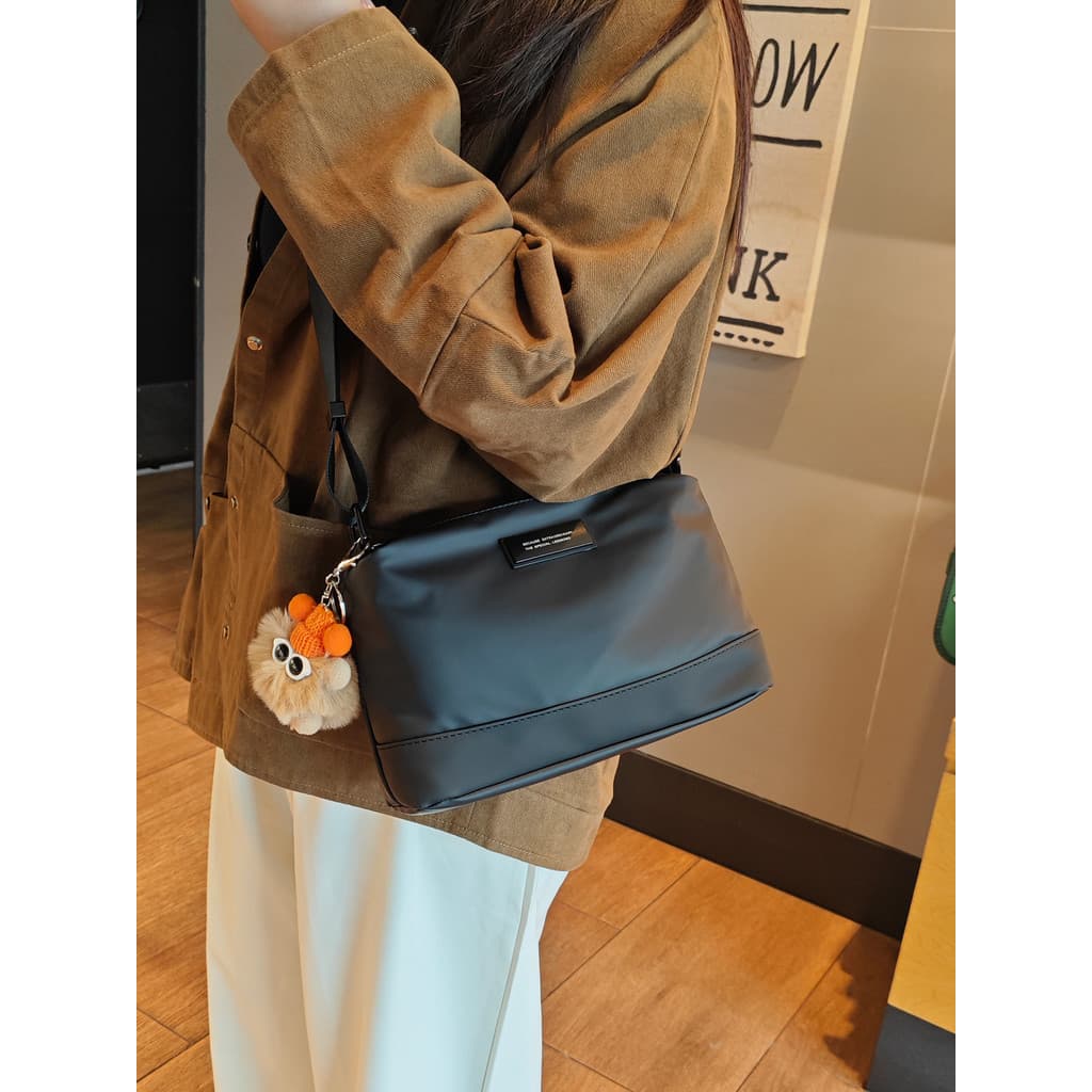 Saco leve à prova dwaterproof água feminino saco do mensageiro simples All-Match trabalho atmosférico Commuter saco 2026