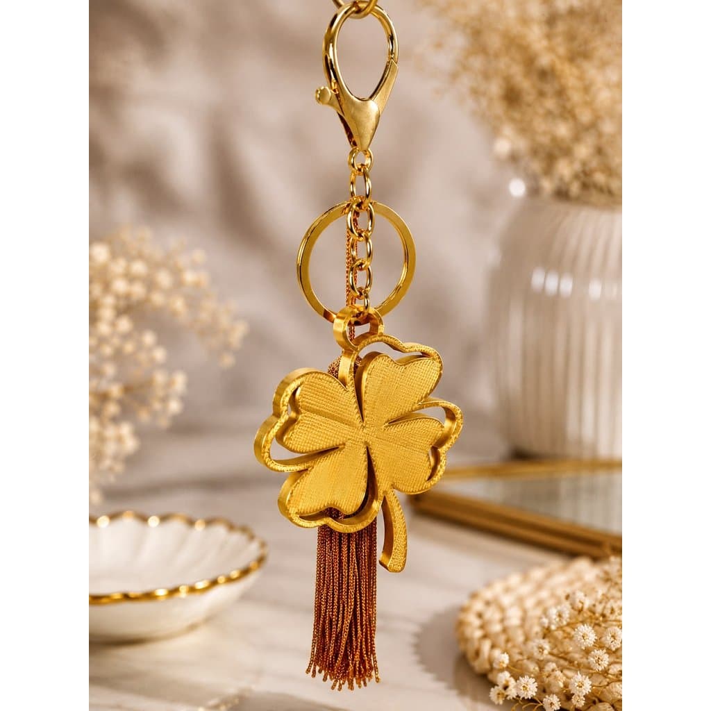 Chaveiro Trevo de 4 Folhas Dourado com Franja Símbolo de Sorte, Prosperidade e Boas Energias | Presente Especial