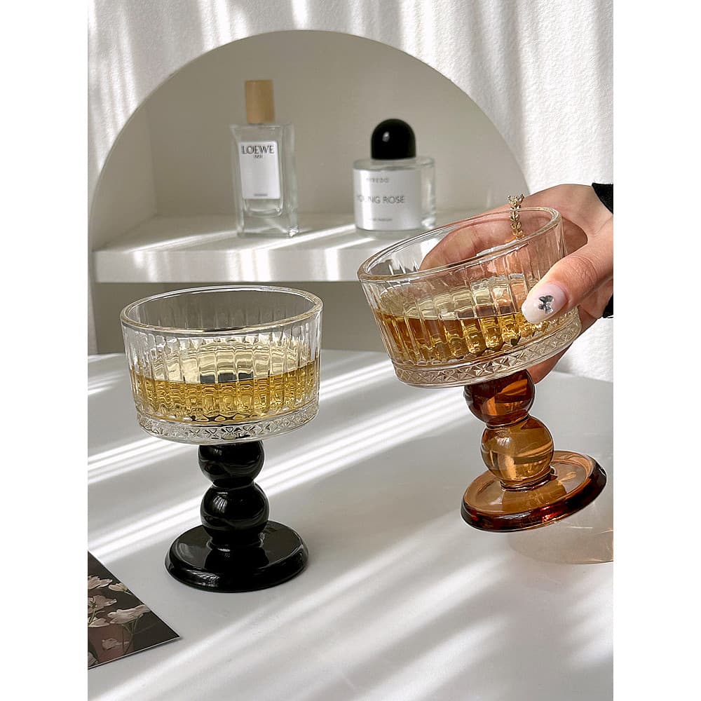 Medieval ins nicho atmosfera Retro taça de vidro bebida copo Cocktail copo champanhe vinho