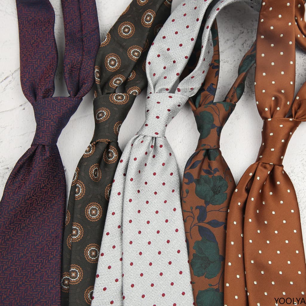 Gravata Casual Vintage Masculina Marrom com Padrão Jacquard Paisley Verde Escuro