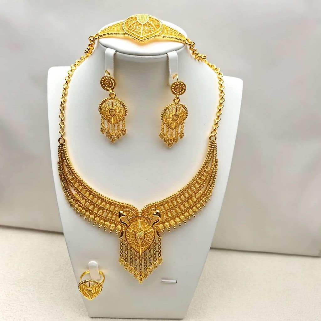 Dubai Venda Quente 24K Banhado A Ouro Conjunto De Jóias Vietnamita Indiano Nupcial Colar Brincos Anel Pulseira Para Atac