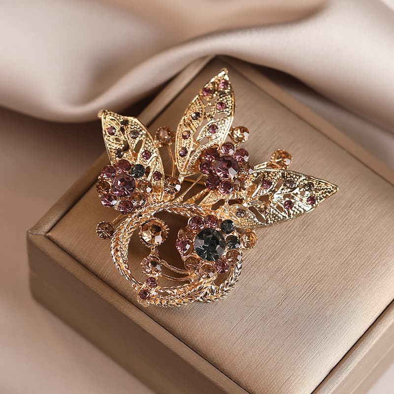Luxo luz luxo liga broche feminino High-End nicho Corsage pino Blazer acessórios requintado strass flores