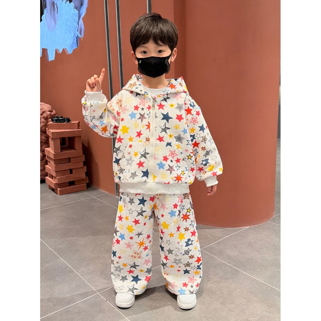 Meninos outono terno 2026 novo estilo início do outono crianças Puffer bonito único menino bebê moda estilo coreano roup