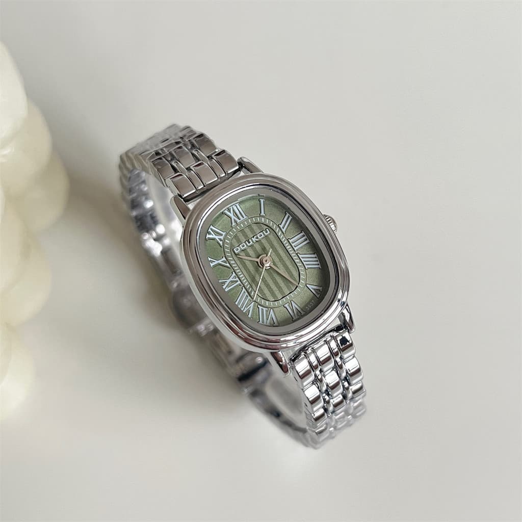 relogio feminino pequeno relogio feminino luxo Clássico Oval romano relógio feminino High-End requintado nicho temperame