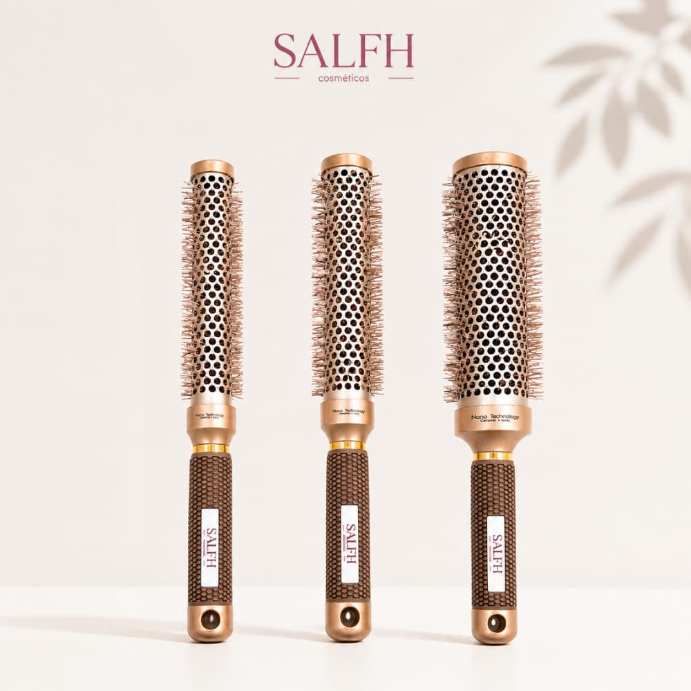 Escova de Cabelo Profissional Alongada Térmica Vazada Cabo Emborrachado Salfh Escova Longa