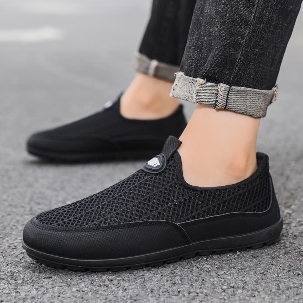 Slip-On sapatos de malha sapatos masculinos verão malha respirável malha oca esportes lazer leve sola macia velho pequim