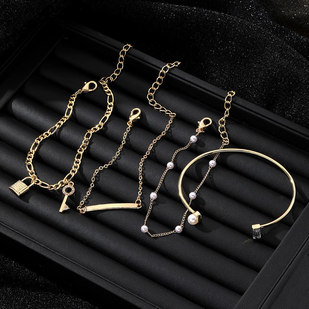 Conjunto de pulseiras banhadas a ouro de 4 peças joias vintage femininas, elegantes e luxuosas adequadas para presentear