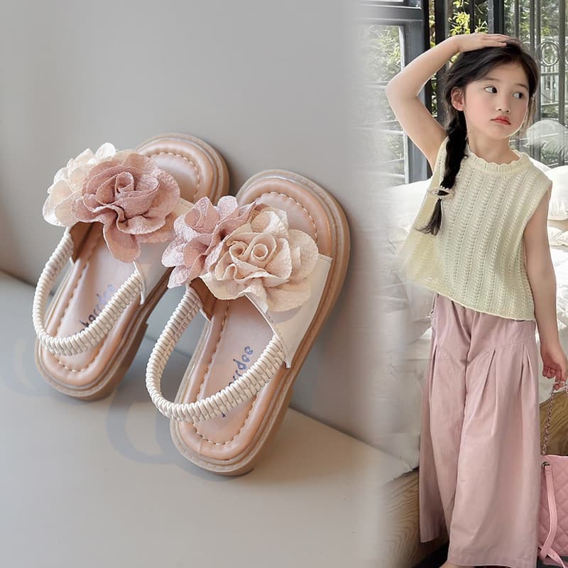 Meninas sandálias moda princesa sapatos 2026 verão novo estilo flor decoração do bebê sola macia dedo do pé aberto sapat