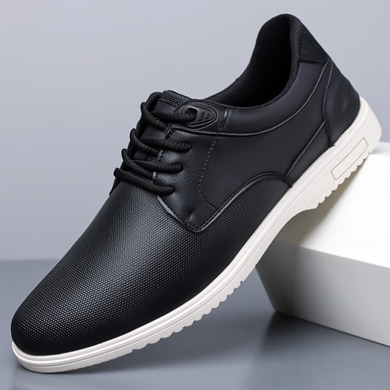 Versão coreana sapatos casuais 2026 novo estilo All-Match na moda sola macia respirável sapatos de couro masculino 48 ta