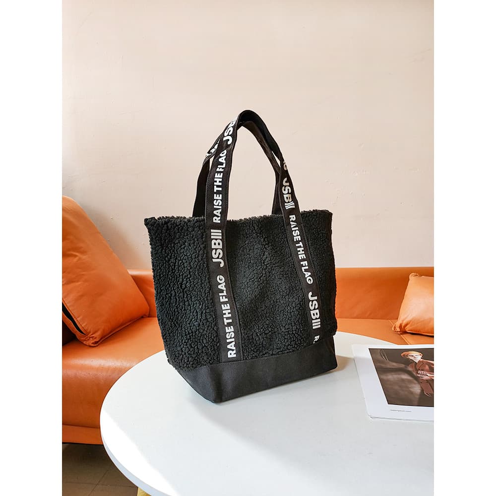 Lã de cordeiro outono inverno moda bolsa de pelúcia feminina bolsa de ombro grande capacidade Commuter saco Tote All-Mat