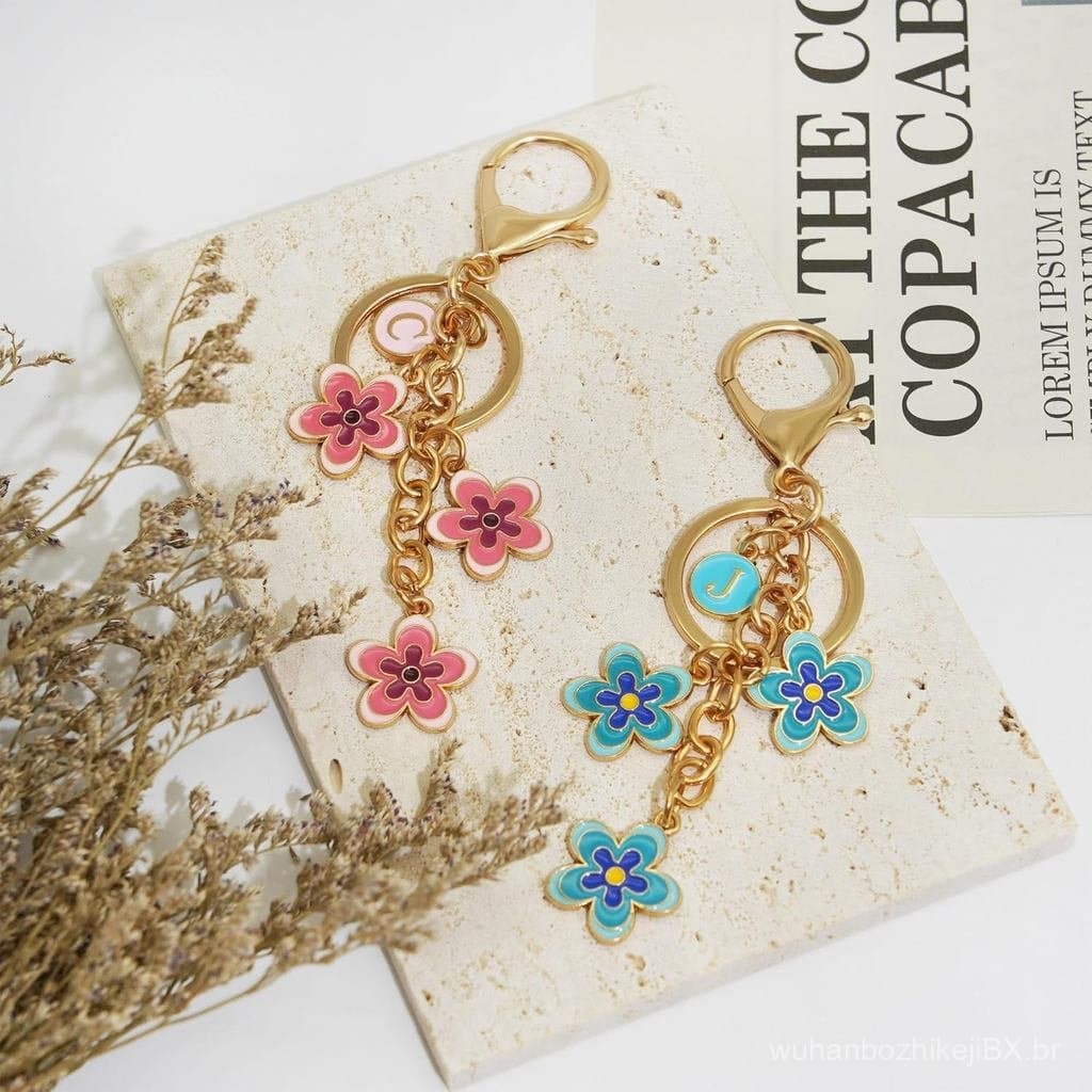 Chaveiro de Letra Inicial com Flor Colorida e Bonita, Dupla Face, para Chaves, Bolsas, Mochilas e Carteiras Femininas
