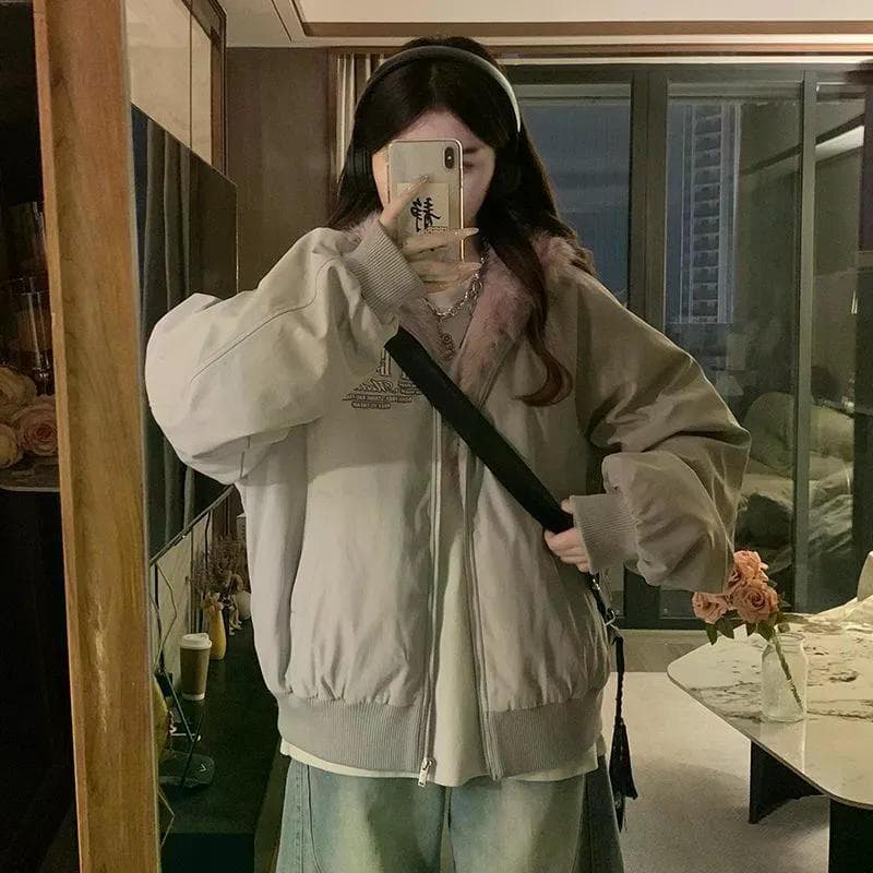 2026 Novo estilo temperamento francês elegante gola de pele com capuz jaqueta acolchoada feminina 2026 inverno High-End