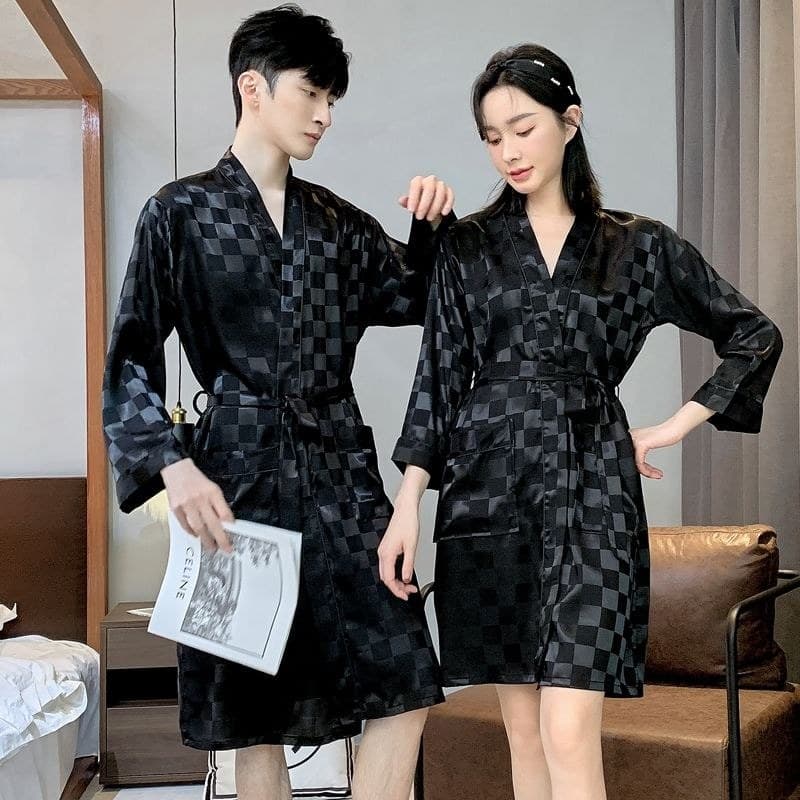 Casal preto pijamas masculinos camisola primavera gelo seda fina senhoras de manga comprida roupão de comprimento médio