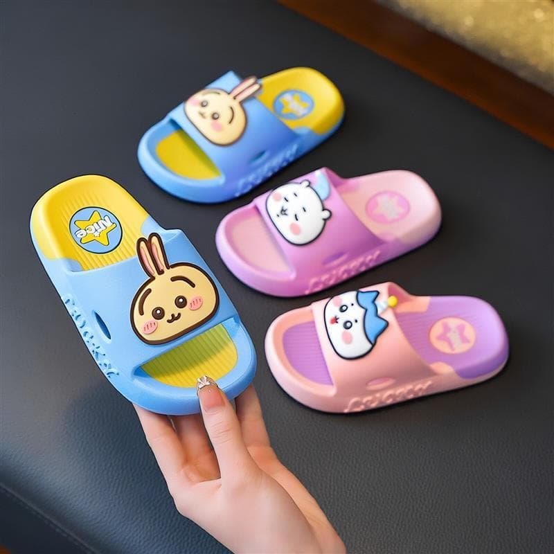Jiyi Kawai chinelos meninas bonito verão antiderrapante sola macia banho meninos Indoor casa sapatos crianças fabricante