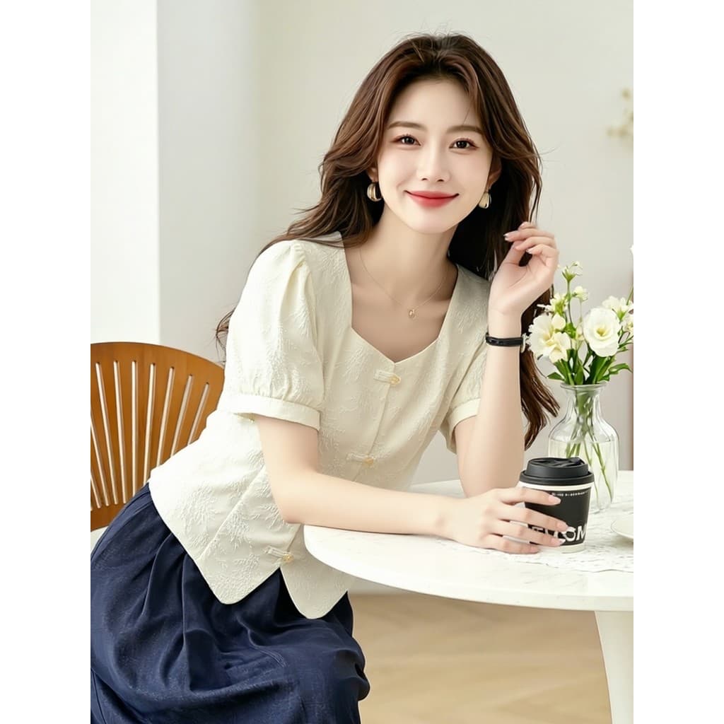 Camisa de Chiffon de manga curta com gola quadrada feminina verão estilo fino 2026 novo estilo moda única novo estilo ch