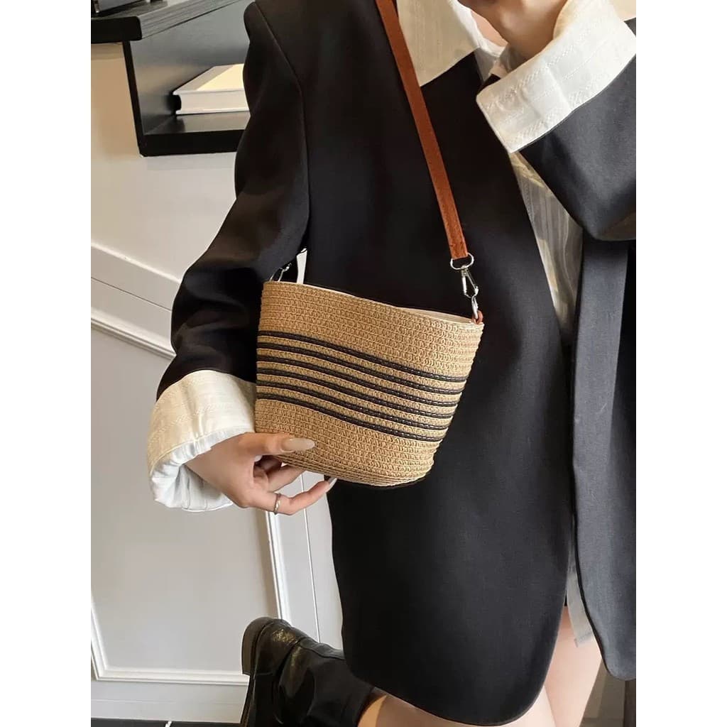 Nova bolsa de palha de verão 2025, bolsa de mão casual e elegante, bolsa de praia feminina, ideal para férias NF 8IG4