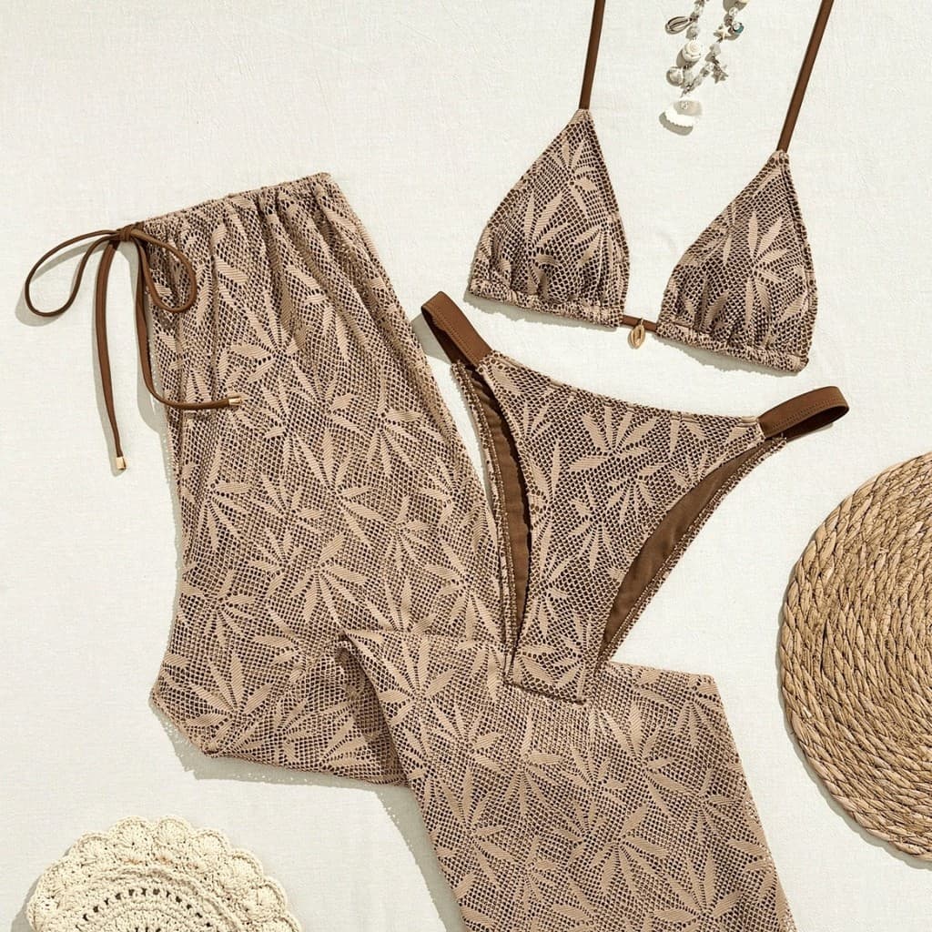 2026 Novo Biquíni Feminino de Três Peças Estilo Europeu e Americano com Decote Halter e Calças Longas para Praia
