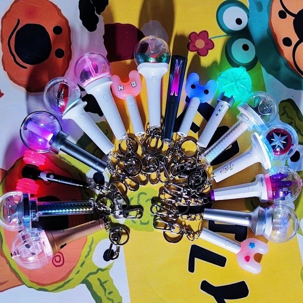 Kpop Idol Mini Lightstick Chaveiro Suporte Glow Stick Fãs Presente