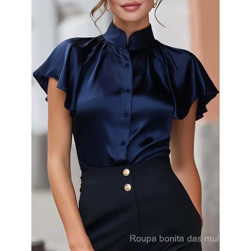 Blusa Feminina de Cetim de Manga Curta com Gola Alta, Ombros com Babados e Botões, Camisa Elegante para Escritório