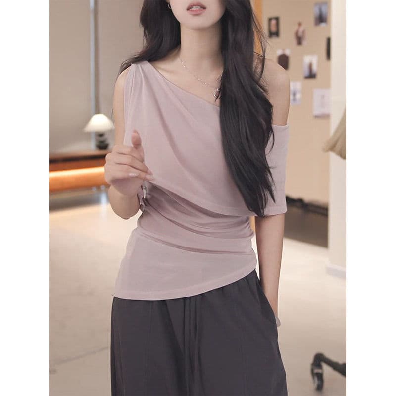 Simples ombro oblíquo rosa manga curta camiseta feminina verão 2026 nova camiseta fina magro-ajuste mais magro olhar red