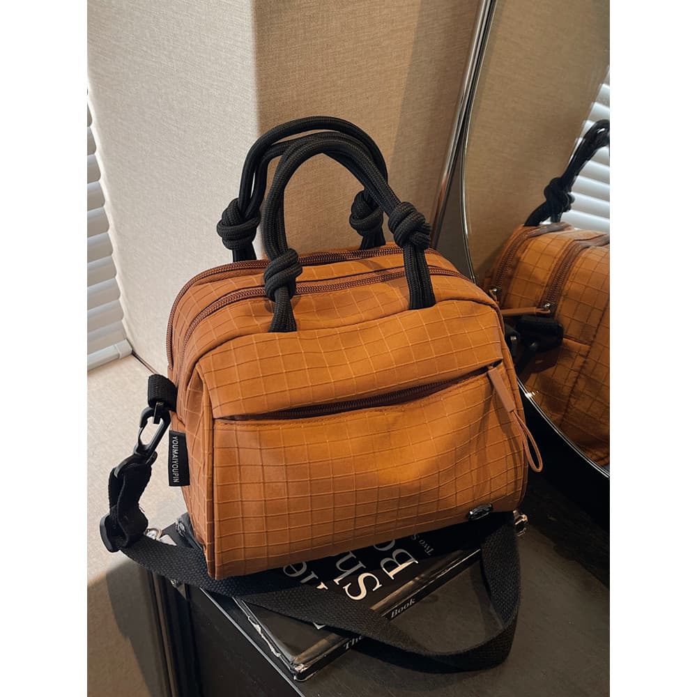 Bolsa bolsa feminina 2026 novo estilo xadrez feminino all-Match bolsa mensageiro de um ombro leve Commuter náilon pano t