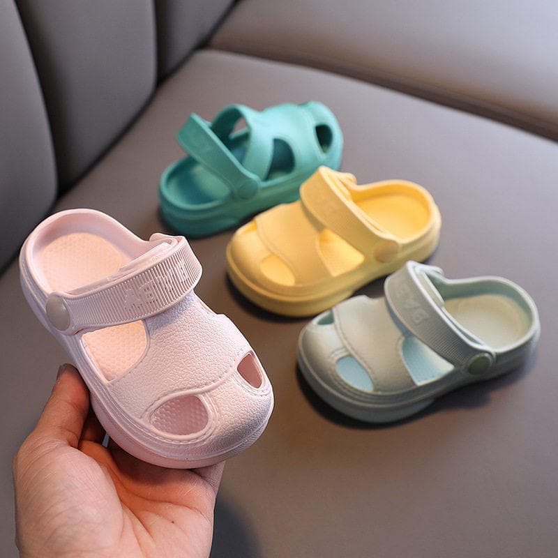 Crianças buraco sapatos de verão meninos bebê sola macia sapatos de praia feminino infantil dos desenhos animados sandál