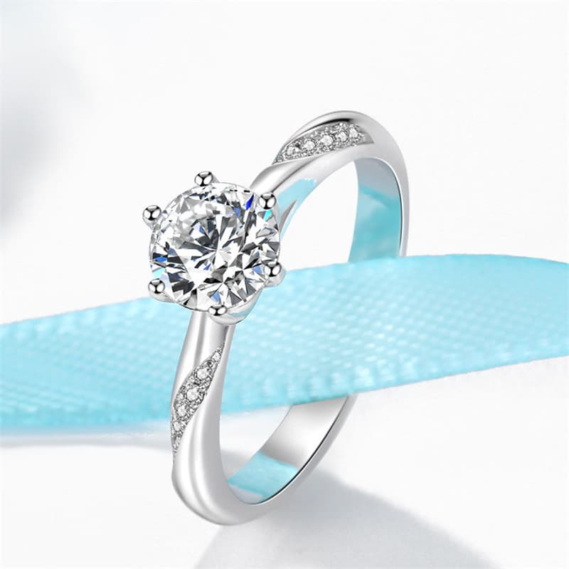 Anel de seta de corações de Moissanite de imitação de ouro branco feminino um quilate simples anel de casamento de seis