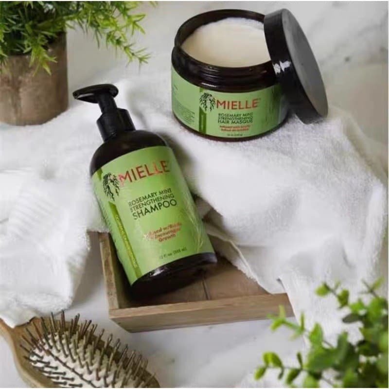 Shampoo, Condicionador e Máscara Capilar Hidratante e Fortificante com Óleo Essencial de Alecrim e Menta
