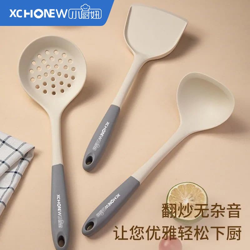 2026 Novo Estilo Pequena Cozinha Menina Espátula de Silicone Coador Panela Antiaderente Espátula de Silicone Dedicada Re