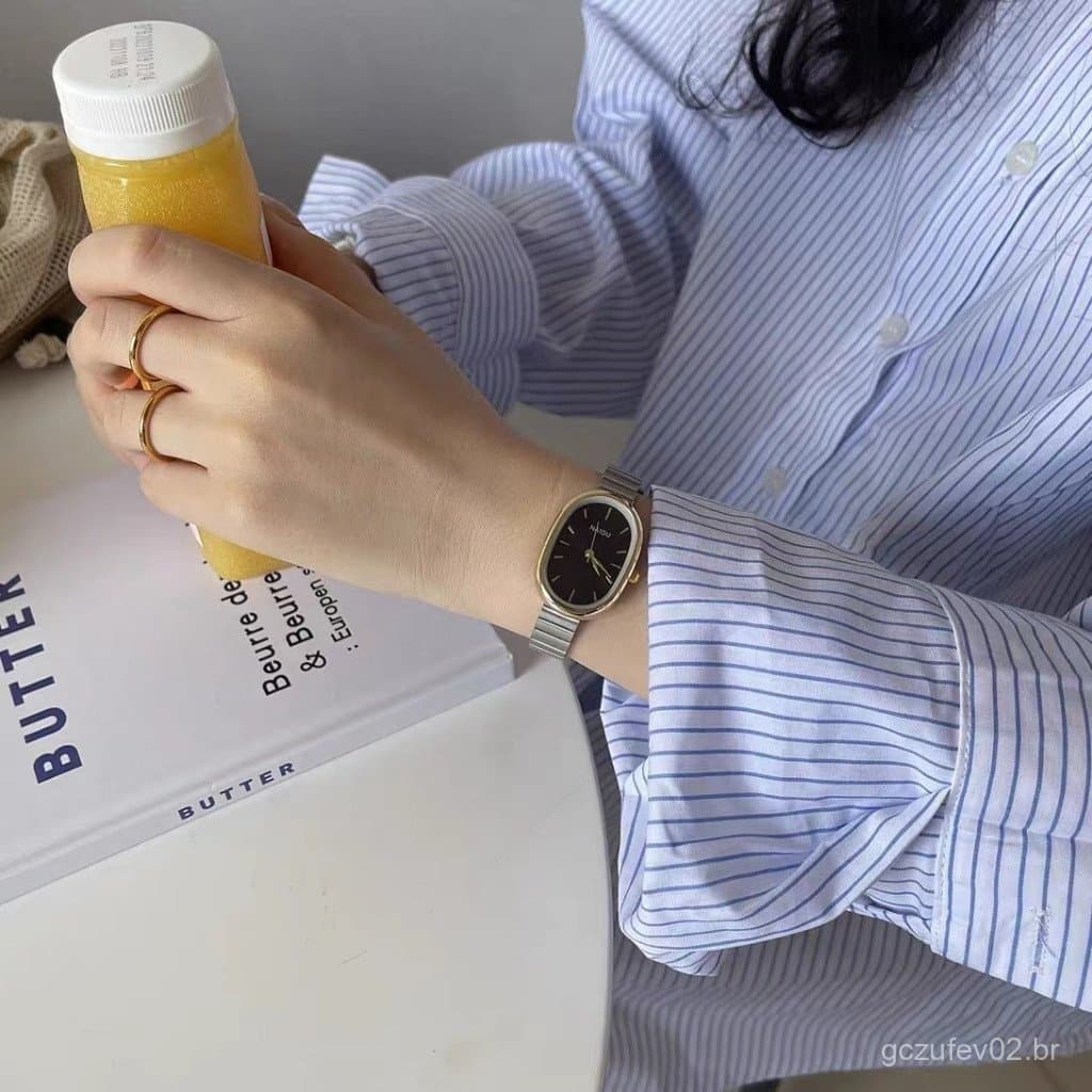 (STOCK PRONTO) Relógio de estilo coreano, relógio casual de lona simples quadrado Naidu coreano, novo relógio feminino O