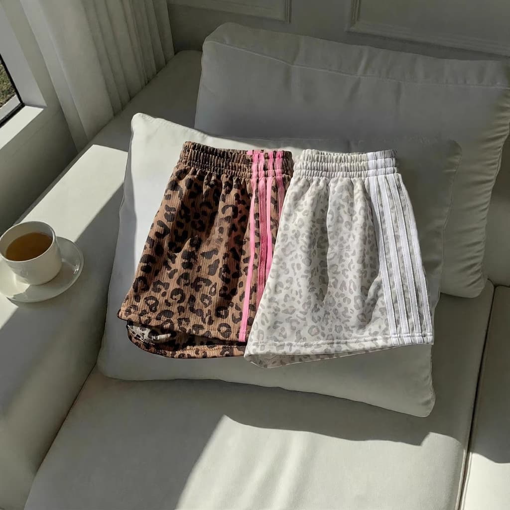Novidade Verão 2026: Calças Casuais Femininas de Cintura Alta com Estampa de Leopardo, Shorts Soltos Estilosos com Bloco