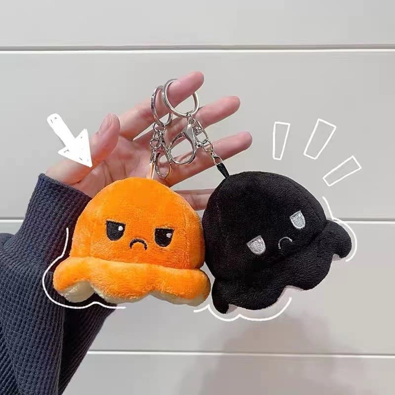 Chaveiro de pelúcia de dupla face, um acessório de bolsa de dupla face adequado para casais.