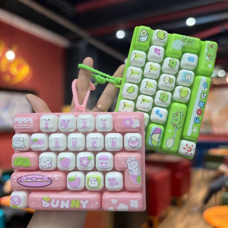 Descompressão 26-Grade Teclado Botão Chaveiro Estudante Crianças Portátil Brinquedo De Pingente