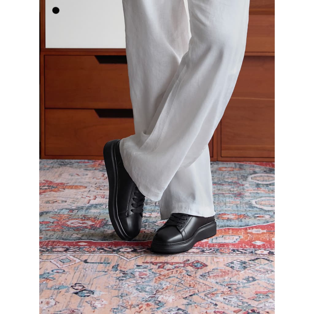 ThomWills tênis pretos de sola macia sapatos masculinos de couro genuíno cauda prateada sapatos casuais de couro aumento