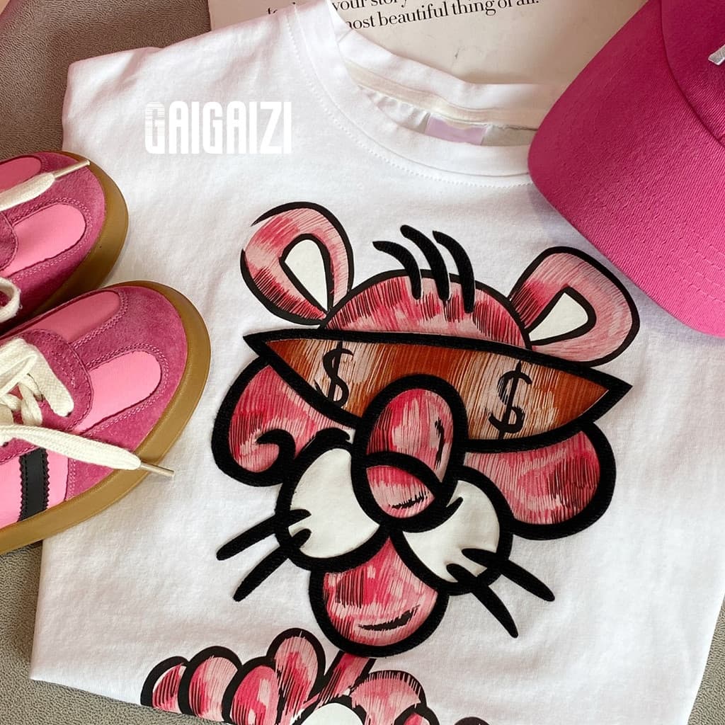 [PINK] 2023 Médio Grande Crianças Camiseta de Manga Curta Designer Street Wear Cartão Impresso Macio Respirável Pescoço