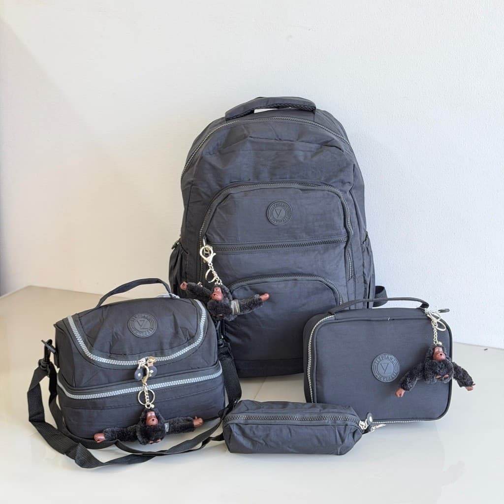 Conjunto de material escolar com quatro peças: mochila + lancheira térmica + estojo + estojo pequeno