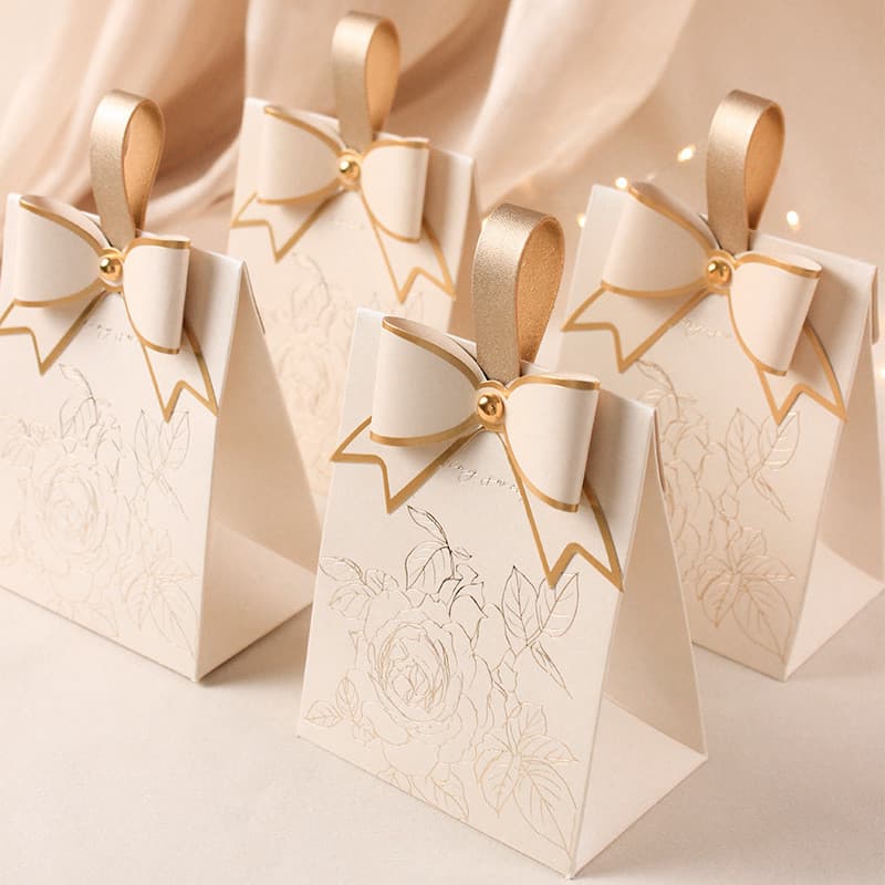 2024 novo estilo creme branco caixa de doces de casamento Retro francês portátil champanhe arco textura caixa de doces d