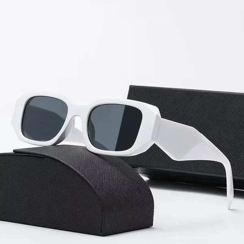 1pc Clássico Unisex Óculos De Sol Na Moda Tons Para Homens Mulheres Designer Estilo Viagem Motocicleta Condução
