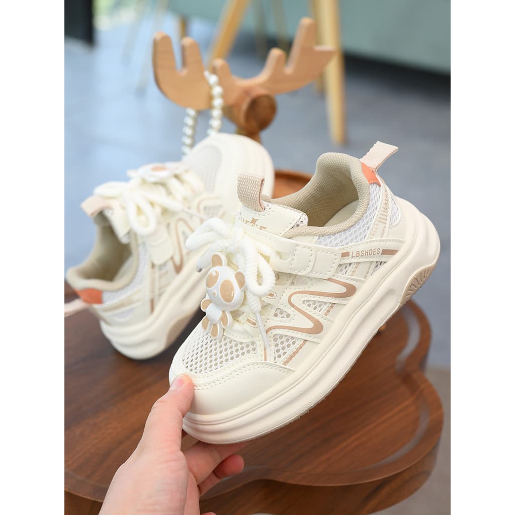 Meninas pequenos sapatos brancos tênis infantis 2026 primavera verão novo estilo malha respirável sapatos infantis menin