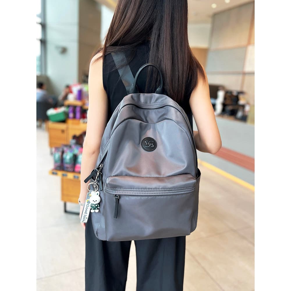 Nova leve viagem lazer mochila de grande capacidade feminina à prova dwaterproof água All-Match ao ar livre mochila Oxfo