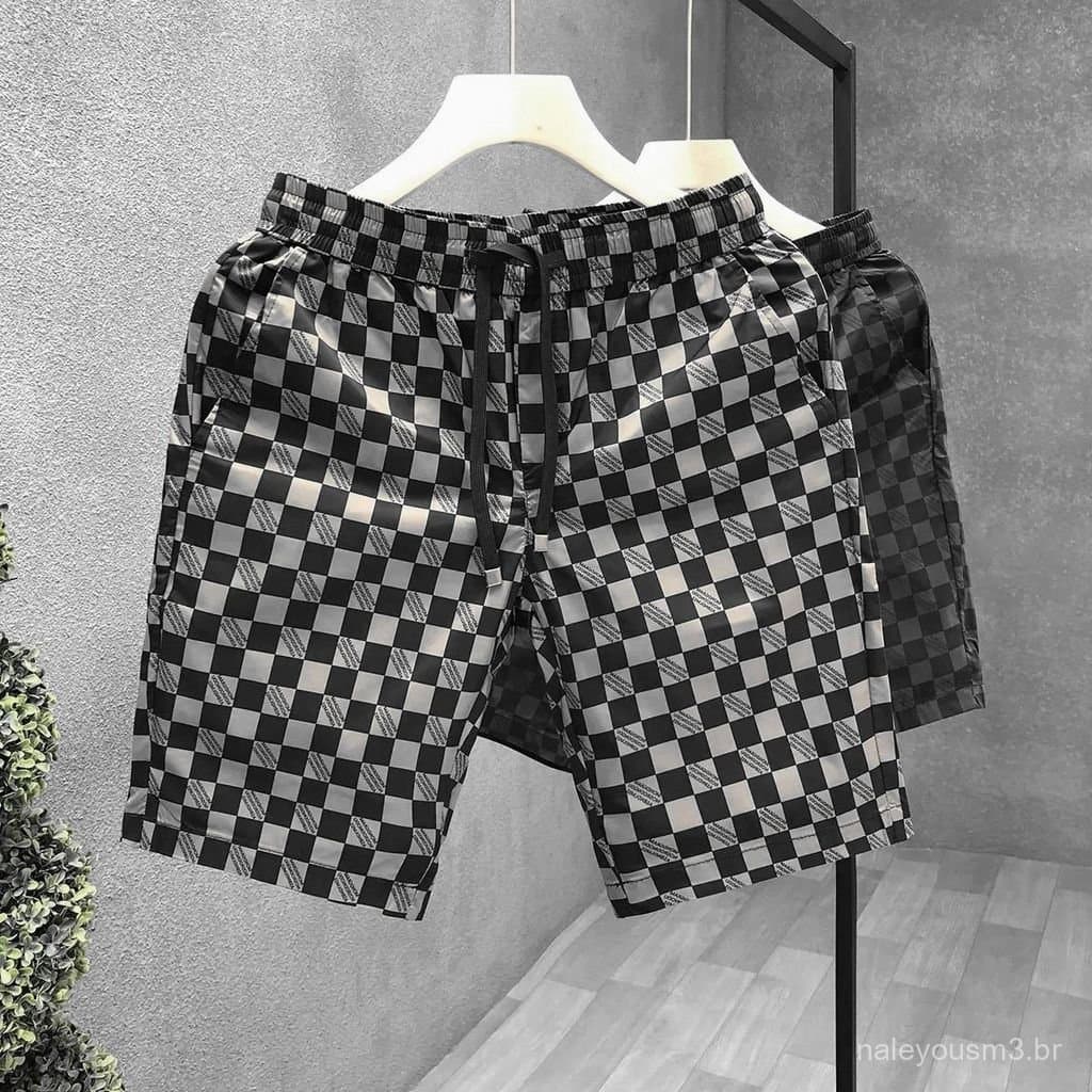 Bermuda Masculina Xadrez de Verão, Fina, Solta, de Secagem Rápida, em Seda Gelada, para Uso Casual em Casa e ao Ar Livre