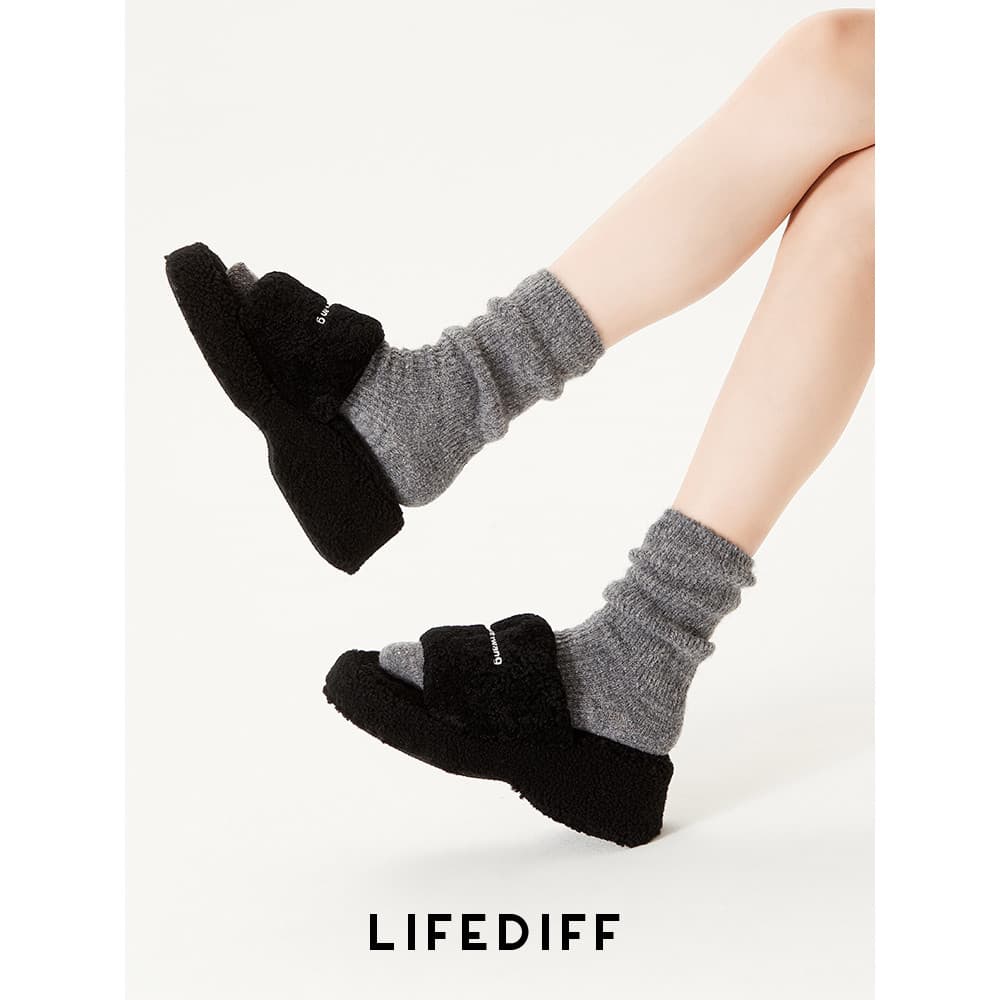 Outono inverno fofo sentir lã pilha meias femininas pequenos sapatos de couro Mid-Tube meias aquecimento meias quentes R