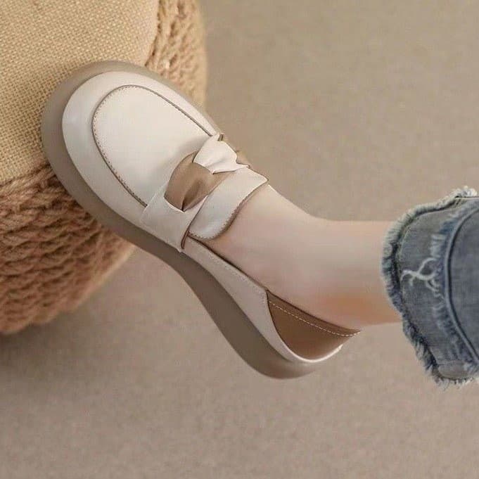 Mulheres grávidas casuais pequenos sapatos de couro feminino 2025 primavera novo estilo All-Match influenciador sola mac