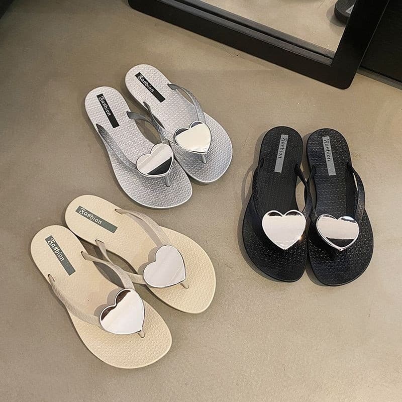 2026 verão amor Flip-Flops sola plana antiderrapante exterior usar sapatos de praia à beira-mar chinelos passeio