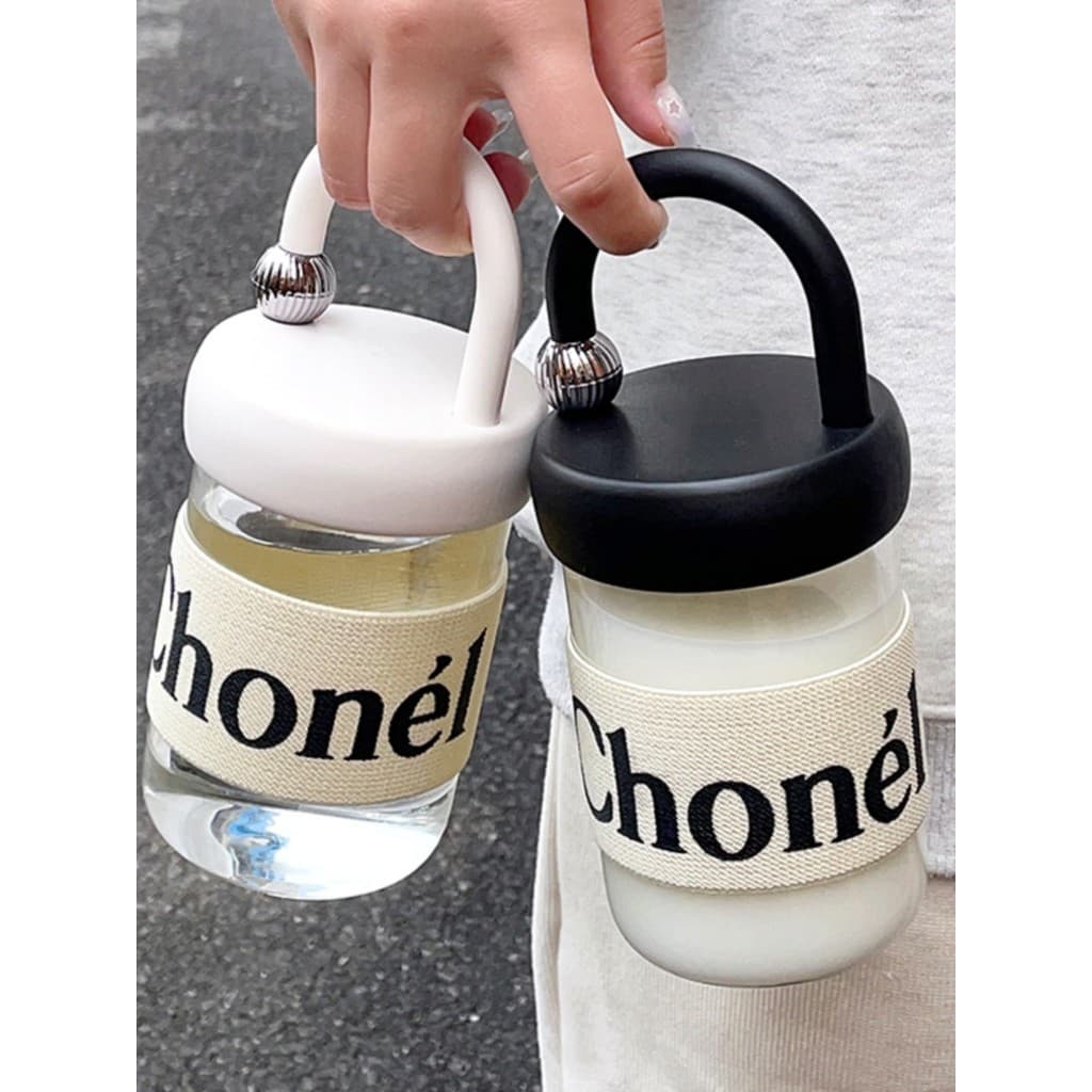 Novo estilo Tik Tok influenciador de venda quente Xiaoxiangfeng vidro de alto valor menina copo portátil xícara de café
