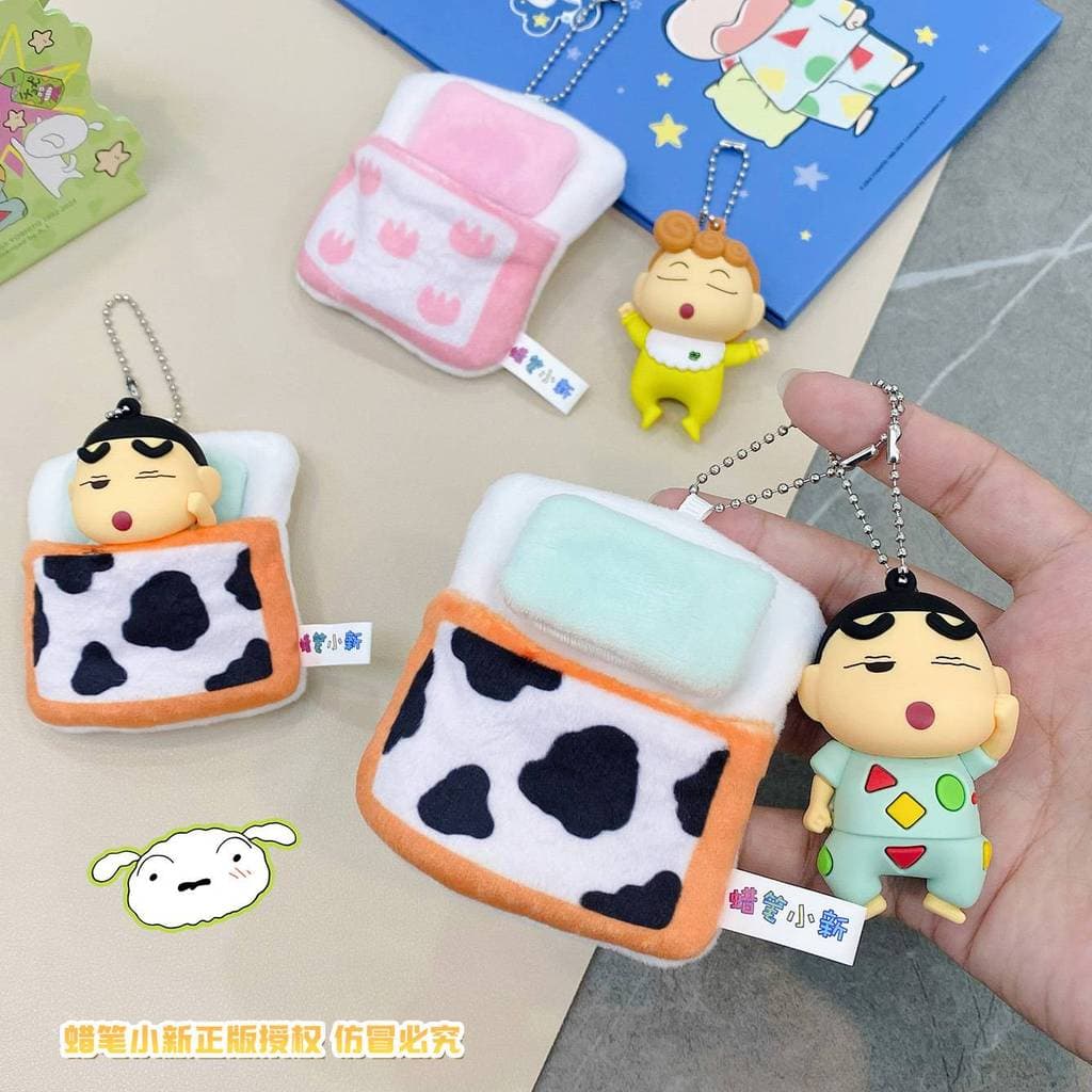 Genuíno Crayon Shin-Chan chaveiro tecido pelúcia colcha boneca mochila pingente bonito estudante feminino presente criat