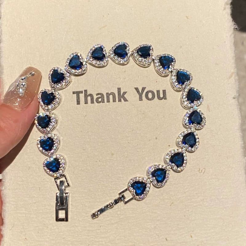 Pulseira retrô requintada de luxo leve de alto valor, joias de mão para namorada, joias com design de amor