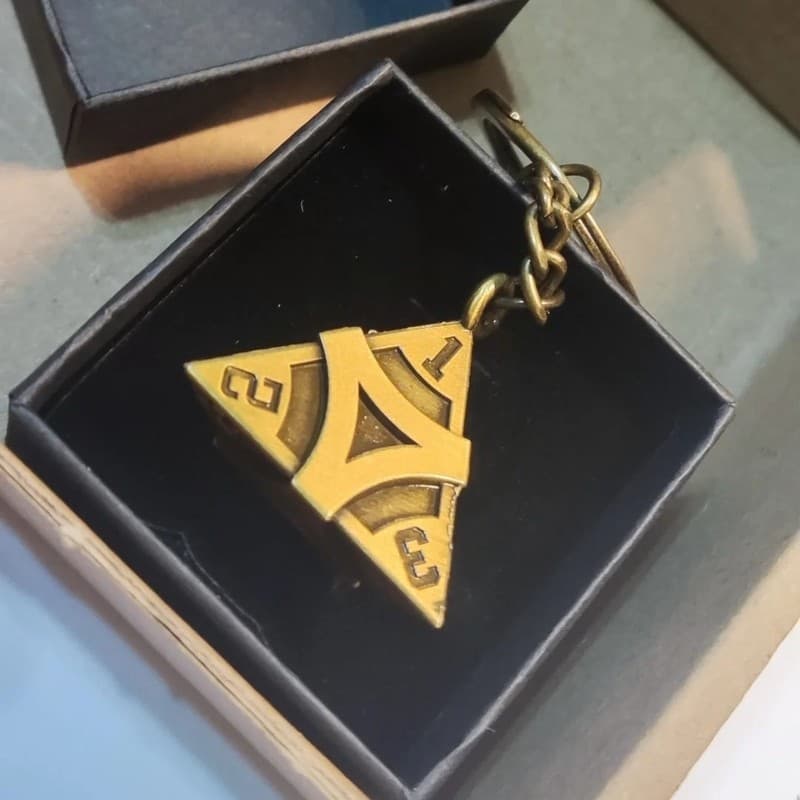 Quinto Jack borboleta vermelha senhora vermelha 5a personalidade periférica dados de quatro lados pequeno pingente chave