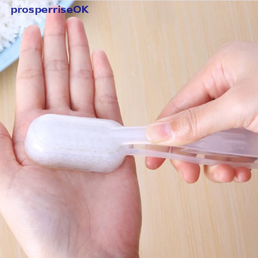 Moldes para sushi, ferramentas para fazer bolinhos de arroz.