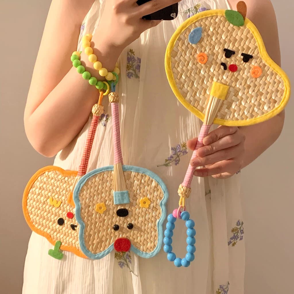 Leque de mão pequeno e fofo, feito à mão, para mulheres, novo leque portátil de verão, leque para fotos, venda por ataca